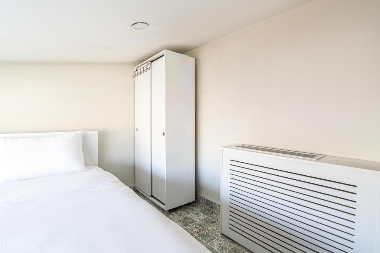 Centrally Located Studio In Beyoglu Apartment